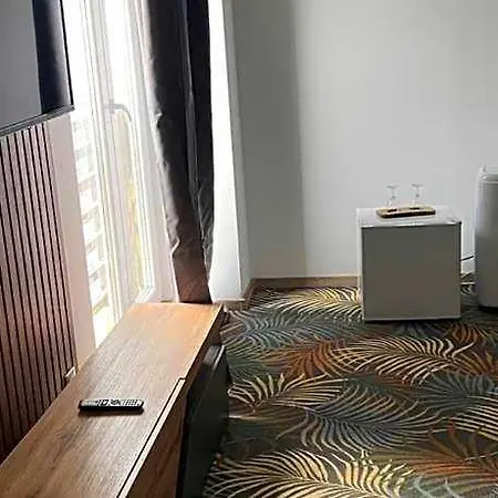 Sydney 5*